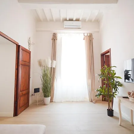 Casa Santapietra, Charming Flat In شقة *