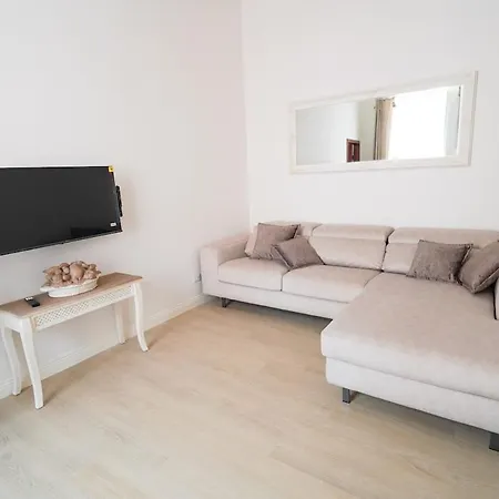 Casa Santapietra, Charming Flat In * بيتراسانتا