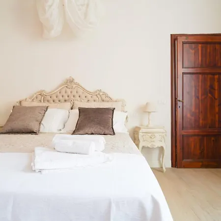 Casa Santapietra, Charming Flat In * بيتراسانتا